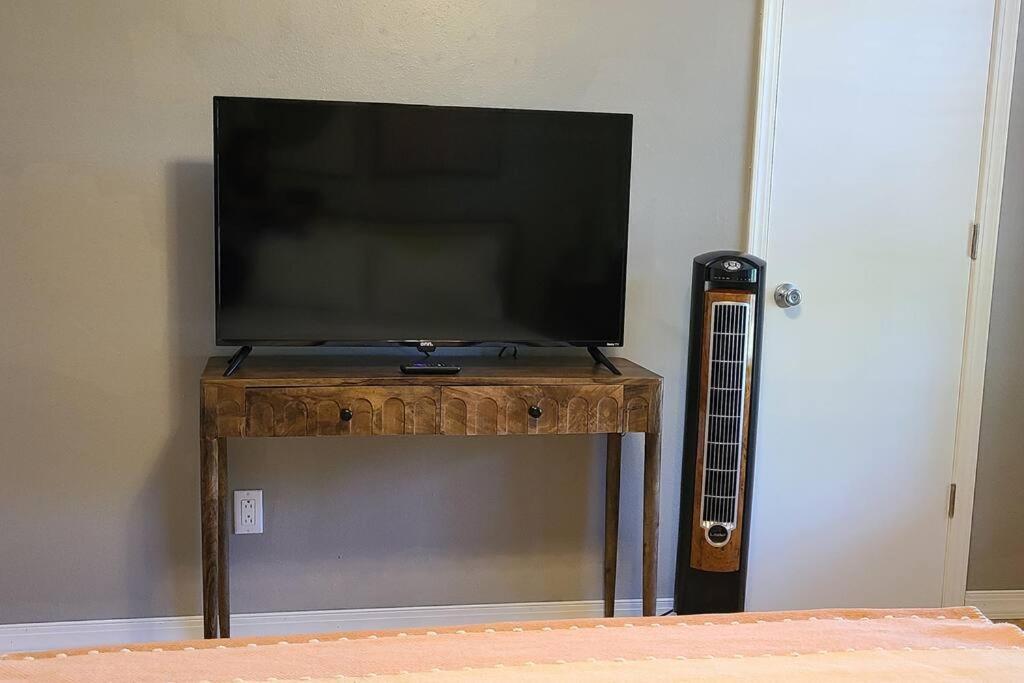 Centrally Located In Rogers And Bentonville! -Private Rooms Exterior foto