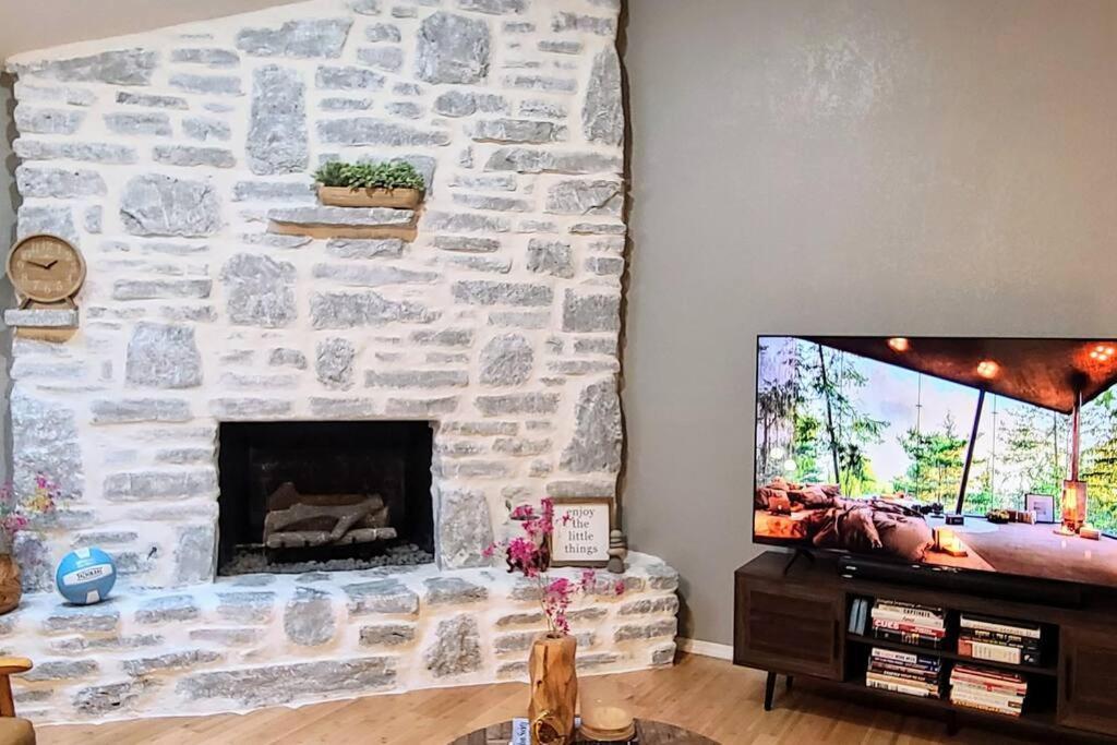 Centrally Located In Rogers And Bentonville! -Private Rooms Exterior foto